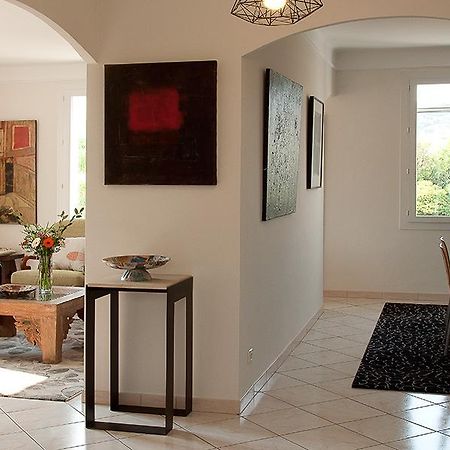 Appartement D Artiste Hyeres Exterior photo