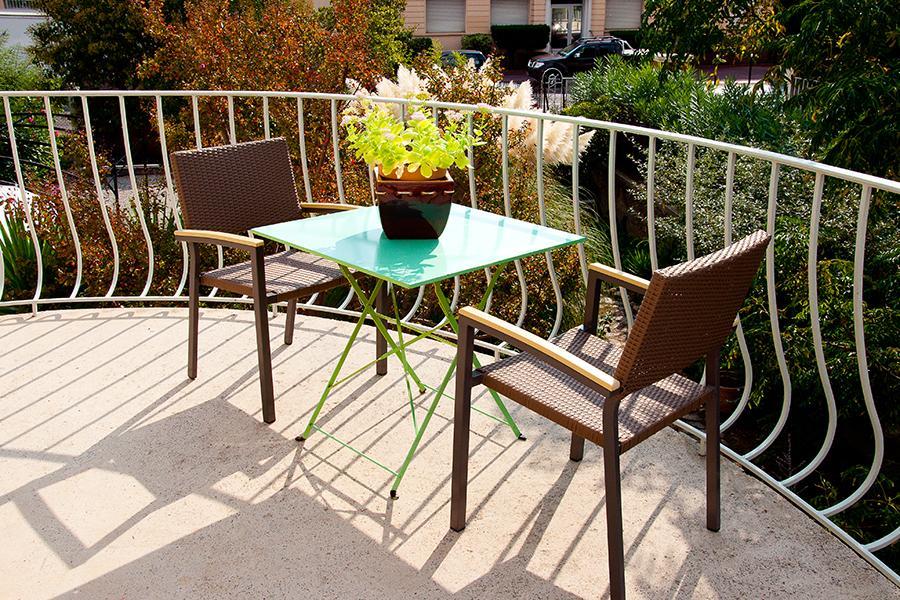 Appartement D Artiste Hyeres Exterior photo
